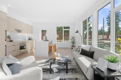 107-7161 17th Avenue  Burnaby, BC V3N 1K8