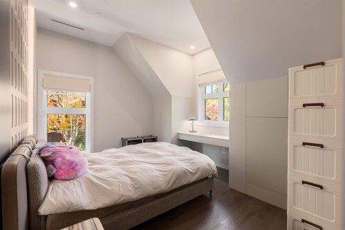 3792 34Th Avenue W, Vancouver, BC 