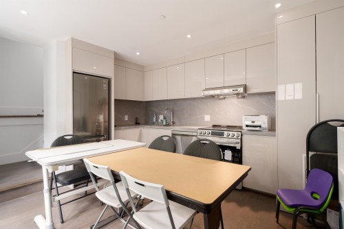 3792 34Th Avenue W, Vancouver, BC 