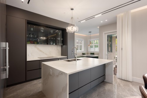 3792 34Th Avenue W, Vancouver, BC 