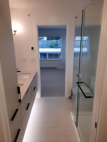 601-3021 St George Street, Port Moody, BC 