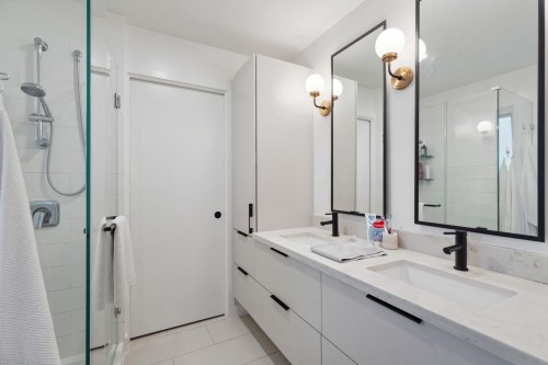 601-3021 St George Street, Port Moody, BC 