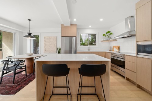 18-901 17Th Street W, North Vancouver, BC 