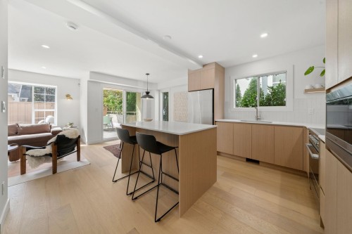 18-901 17Th Street W, North Vancouver, BC 