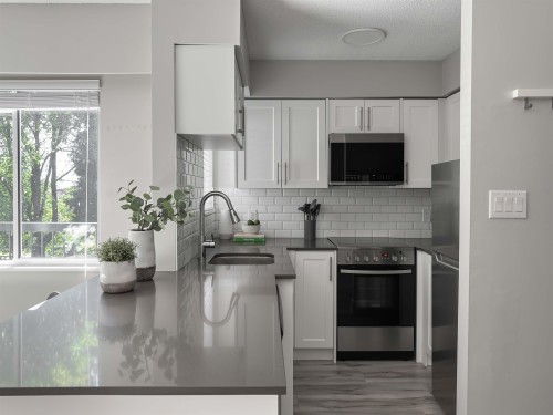 1923 Parker Street, Vancouver, BC 