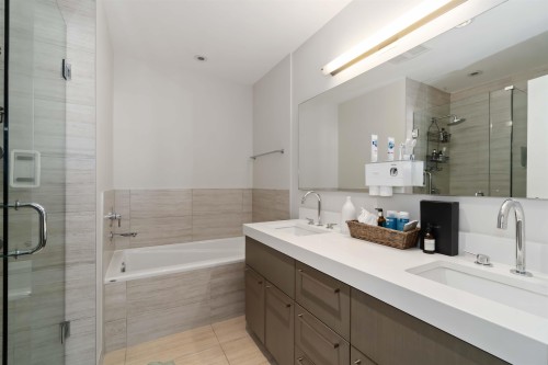 Ph3-5555 Dunbar Street, Vancouver, BC 