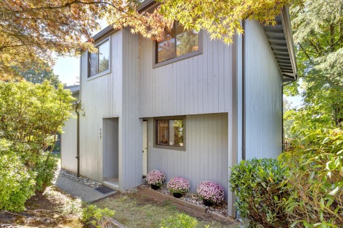 942 Blackstock Road, Port Moody, BC 