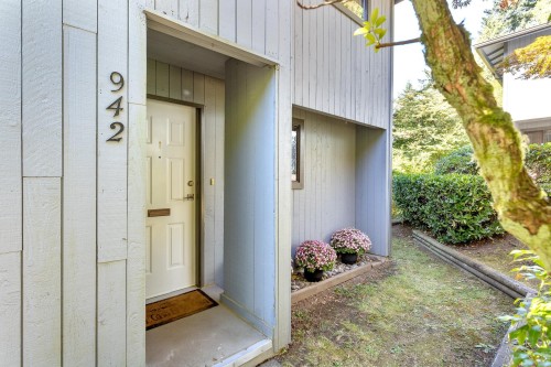 942 Blackstock Road, Port Moody, BC 