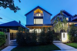 1943 6th Avenue E Vancouver, BC V5N 1P6