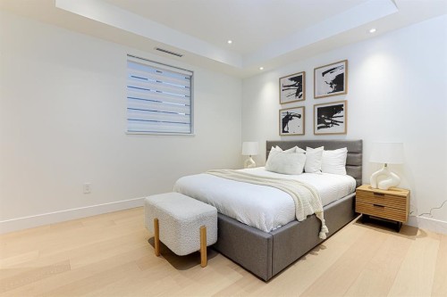 1943 6Th Avenue E, Vancouver, BC 