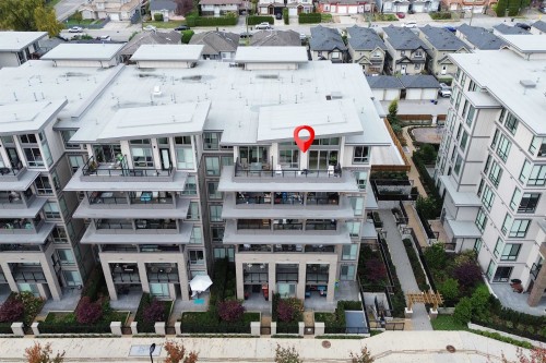 607-7588 16Th Street, Burnaby, BC 