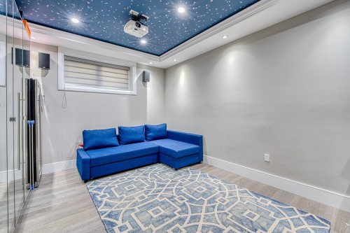 3537 18Th Avenue W, Vancouver, BC 