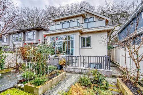 3537 18Th Avenue W, Vancouver, BC 