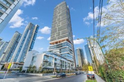 2001-6511 Sussex Avenue  Burnaby, BC V5H 0K5