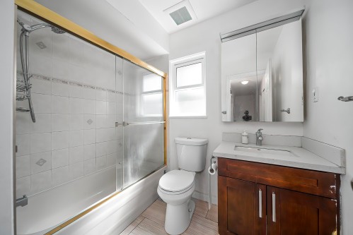 2011 Paulus Crescent, Burnaby, BC 