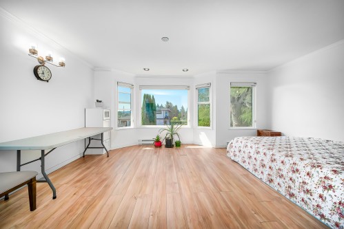 2011 Paulus Crescent, Burnaby, BC 