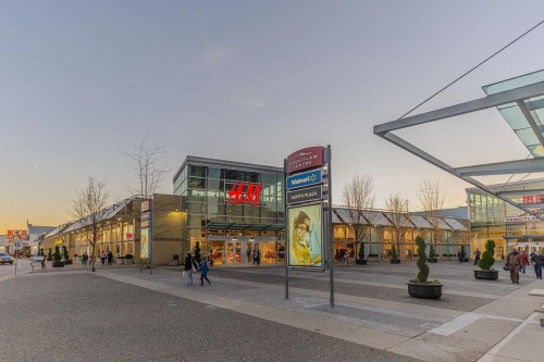 1004-2968 Glen Drive, Coquitlam, BC 