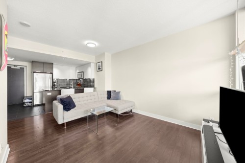 1004-2968 Glen Drive, Coquitlam, BC 