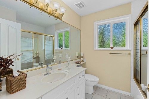 1426 Fulton Avenue, West Vancouver, BC 