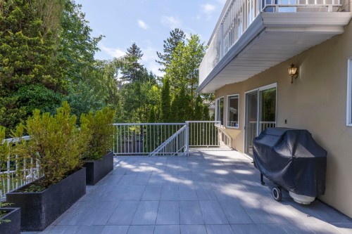 1426 Fulton Avenue, West Vancouver, BC 