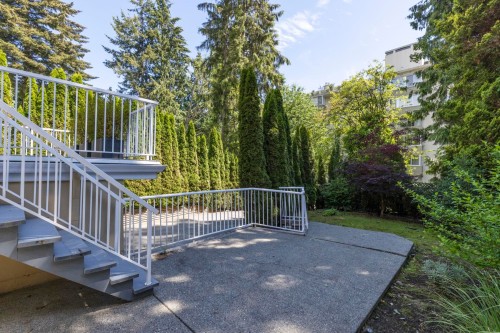 1426 Fulton Avenue, West Vancouver, BC 