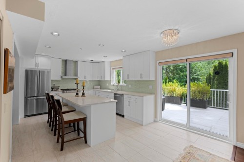 1426 Fulton Avenue, West Vancouver, BC 