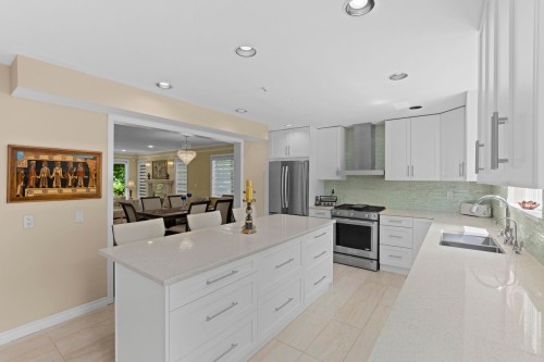 1426 Fulton Avenue, West Vancouver, BC 