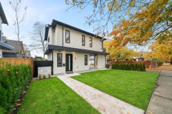 323 Kamloops Street N Vancouver, BC V5K 0A9