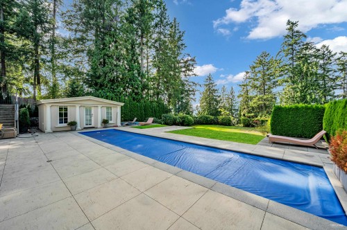 6089 Gleneagles Drive, West Vancouver, BC 