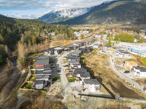 1005 Phare Crescent, Pemberton, BC 