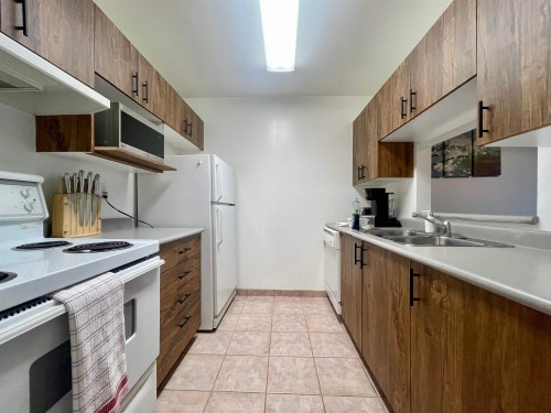 505-1010 Howe Street, Vancouver, BC 