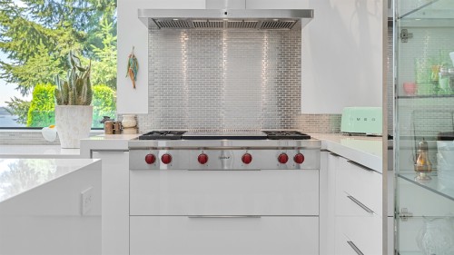 2650 Rosebery Avenue, West Vancouver, BC 