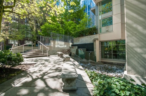 2303-1328 Pender Street W, Vancouver, BC 