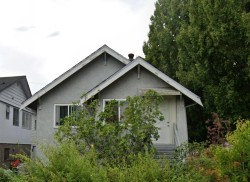 4105 Knight Street  Vancouver, BC V5N 3M1