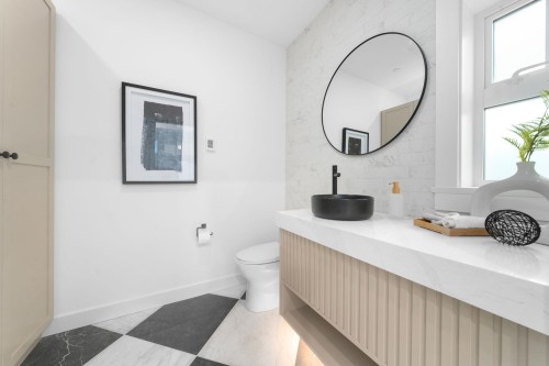 2528 Mcgill Street, Vancouver, BC 