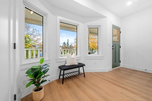 2528 Mcgill Street, Vancouver, BC 