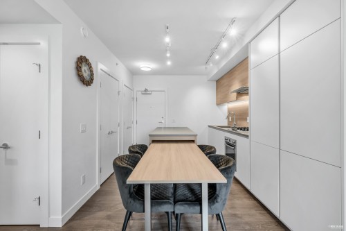 2508-652 Whiting Way, Coquitlam, BC 