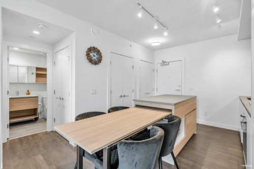 2508-652 Whiting Way, Coquitlam, BC 