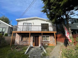 3469 8th Avenue W Vancouver, BC V6R 1Y6