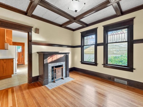 812 Dublin Street  New Westminster, BC V3M 2Y6