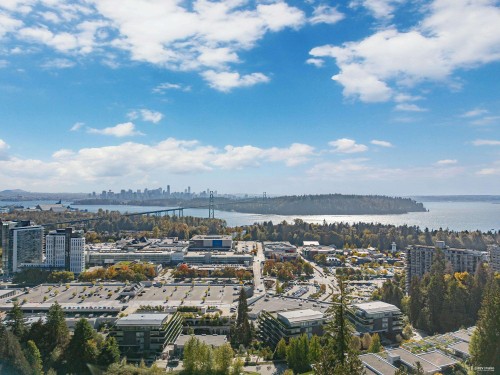 875 Esquimalt Avenue, West Vancouver, BC 