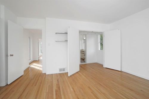 875 Esquimalt Avenue, West Vancouver, BC 