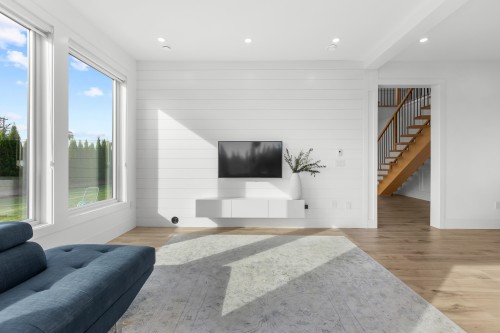 13540 Neaves Road, Maple Ridge, BC 