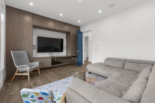 13540 Neaves Road, Maple Ridge, BC 