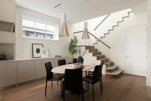 1-15 20Th Avenue W, Vancouver, BC 