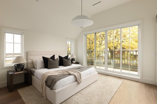 1-15 20Th Avenue W, Vancouver, BC 