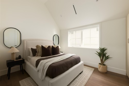 1-15 20Th Avenue W, Vancouver, BC 