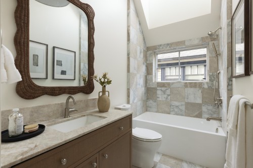 1-15 20Th Avenue W, Vancouver, BC 