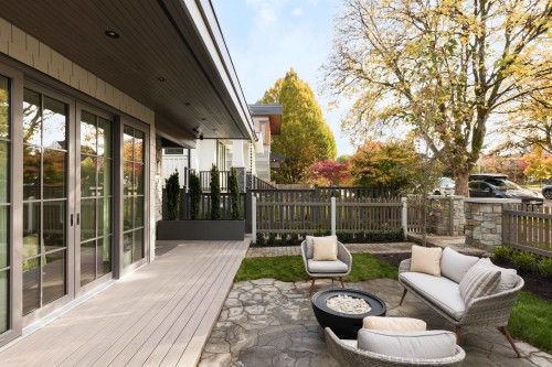 1-15 20Th Avenue W, Vancouver, BC 