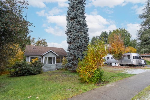 988 Irvine Street, Coquitlam, BC 